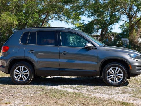 Used 2016 Volkswagen Tiguan S image 13
