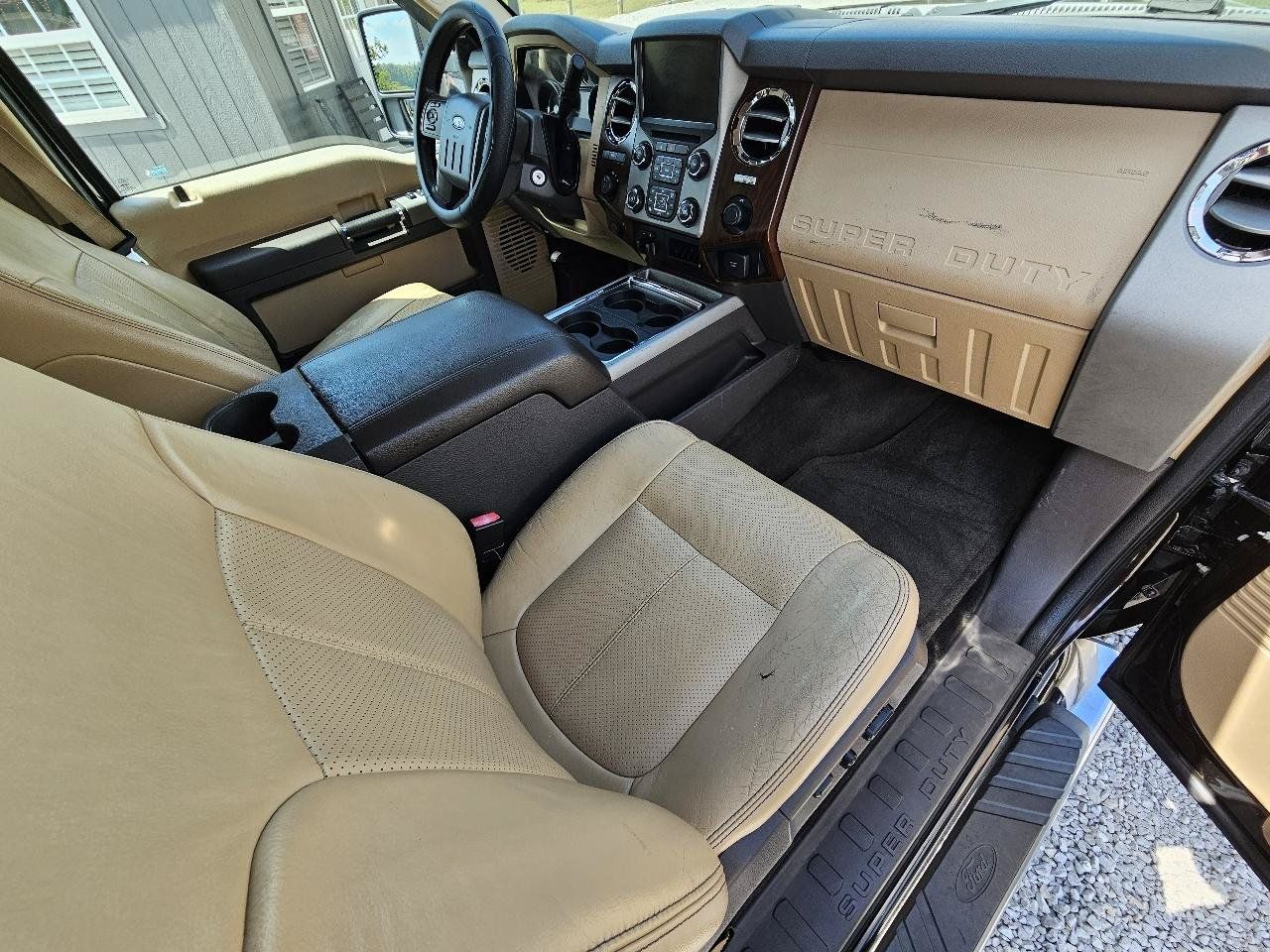 Used 2013 Ford F250 Lariat w/ Lariat Interior Pkg AWD/4WD image 34