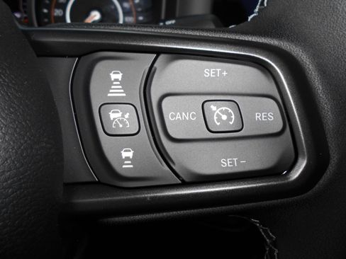 New 2025 Jeep Gladiator Sport image 21