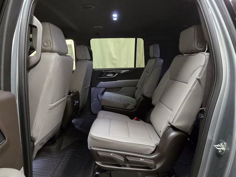 New 2026 GMC Yukon XL Elevation w/ LPO, Floor Liner Package AWD/4WD image 28