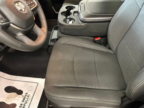 Certified 2025 RAM 2500 Big Horn AWD/4WD image 24