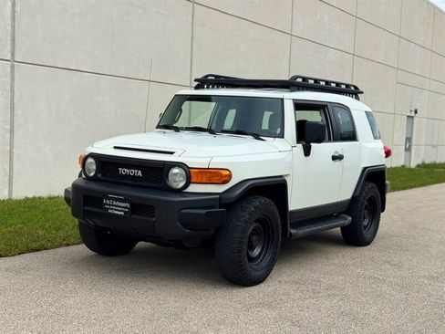 Used 2011 Toyota FJ Cruiser 4WD image 4