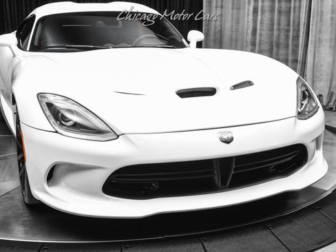 Used 2013 SRT Viper GTS w/ GTS Laguna Interior Pkg image 39