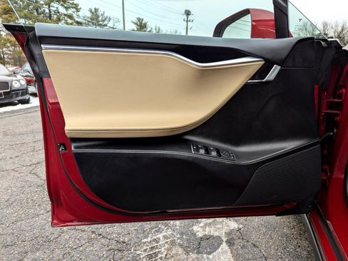 Used 2015 Tesla Model S AWD image 12