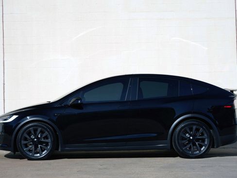 Used 2023 Tesla Model X AWD/4WD image 9