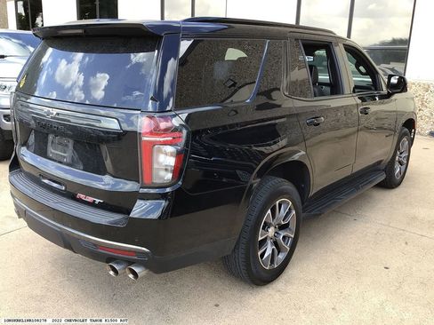 Used 2022 Chevrolet Tahoe RST w/ Sport Performance Package AWD/4WD image 5
