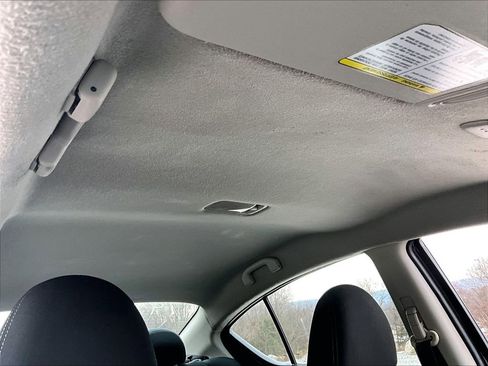 Used 2019 Nissan Versa SV image 20