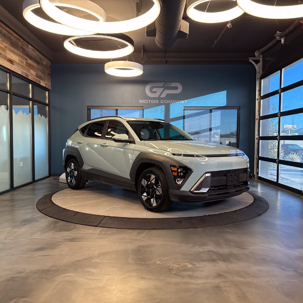 Used 2024 Hyundai Kona SEL FWD image 1