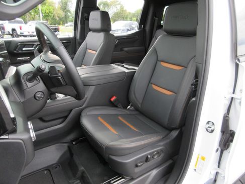 Used 2026 GMC Sierra 1500 AT4 w/ AT4 Premium Package AWD/4WD image 23