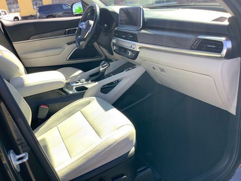 Used 2020 Kia Telluride EX w/ EX Premium Package FWD image 16