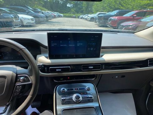 Used 2022 Lincoln Nautilus AWD image 21