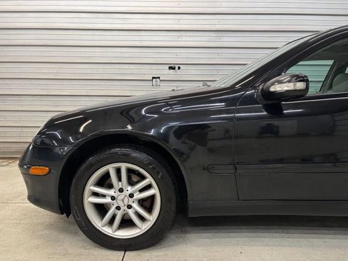 Used 2002 Mercedes-Benz C 230 Coupe image 4