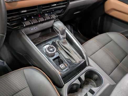 Used 2024 GMC Canyon AT4 image 13