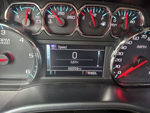 Used 2018 GMC Sierra 1500 SLE w/ SLE Value Package AWD/4WD image 12