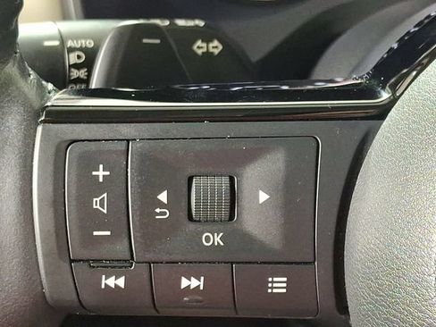 Used 2023 Nissan Rogue SL w/ SL Premium Package AWD/4WD image 22