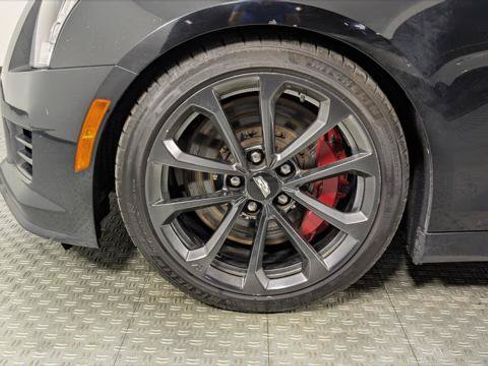 Used 2017 Cadillac ATS V w/ Luxury Package RWD image 33