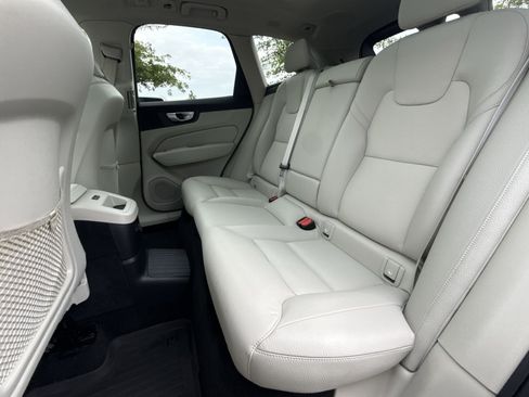 Used 2024 Volvo XC60 T8 Plus w/ Protection Package Premier AWD/4WD image 24