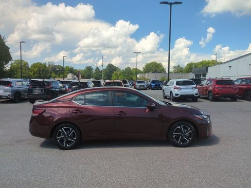 Used 2024 Nissan Sentra SV FWD image 4