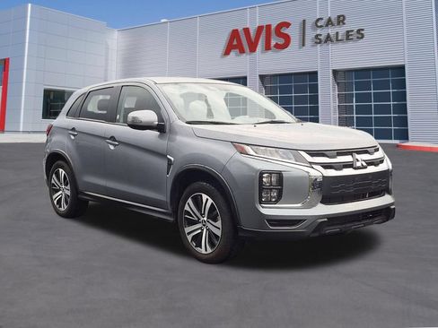 Used 2025 Mitsubishi Outlander Sport SE AWD/4WD image 3