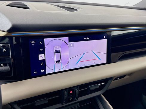 Used 2025 Porsche Macan Electric image 19