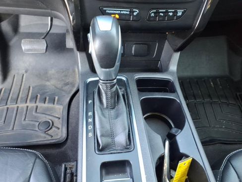 Used 2019 Ford Escape Titanium AWD/4WD image 13