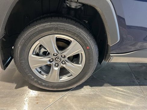 New 2025 Toyota RAV4 XLE image 20