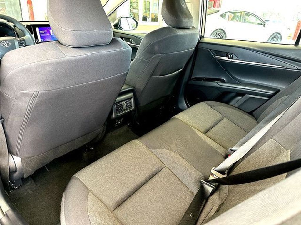 Used 2025 Toyota Camry LE FWD image 19