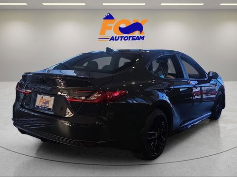 New 2026 Toyota Camry SE FWD image 4