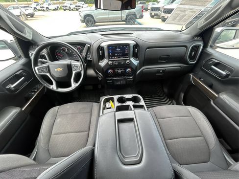 Used 2020 Chevrolet Silverado 1500 LT w/ Texas Edition AWD/4WD image 22
