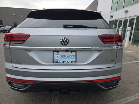 Used 2020 Volkswagen Atlas Cross Sport SEL AWD/4WD image 11