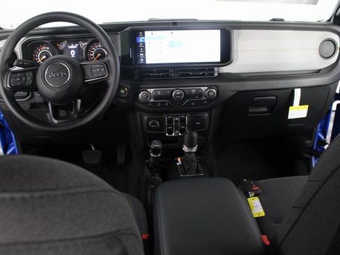 New 2026 Jeep Gladiator Sport image 9