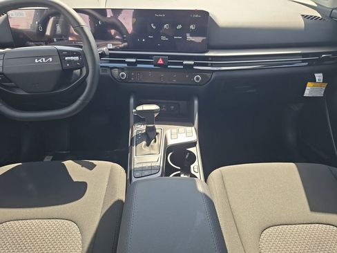 New 2026 Kia Sportage LX FWD image 14