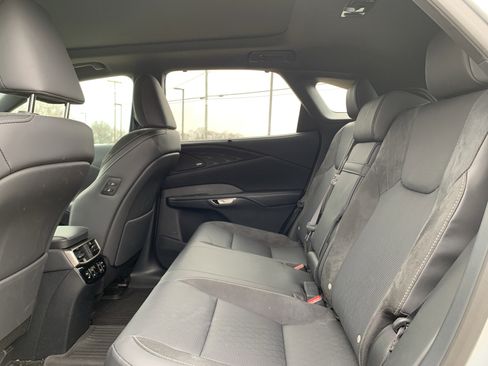 Used 2025 Lexus RX 450h AWD w/ Luxury Package image 32