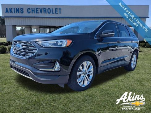 Used 2021 Ford Edge Titanium w/ Cargo Accessory Package FWD image 8