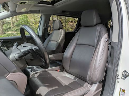 Used 2018 Honda Odyssey EX-L image 12