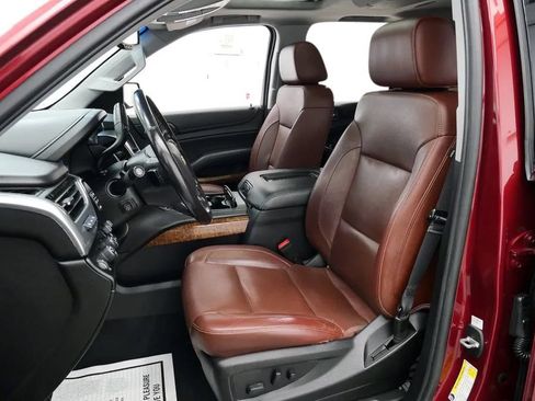 Used 2020 Chevrolet Tahoe Premier w/ Premier Plus Edition AWD/4WD image 10
