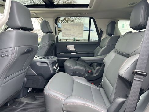 New 2025 Ford Expedition Active AWD/4WD image 13