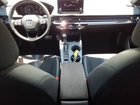 Used 2024 Honda Civic Sport image 17