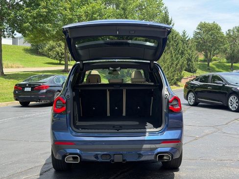 Used 2023 BMW X3 xDrive30i w/ Premium Package AWD/4WD image 4