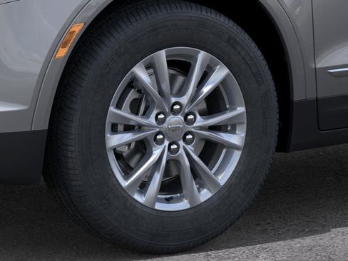 New 2026 Cadillac XT5 Luxury image 10
