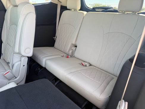 Used 2023 Buick Enclave Avenir w/ Avenir Technology Package image 26