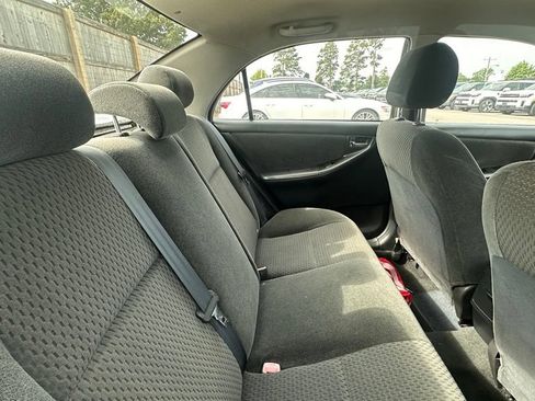Used 2006 Toyota Corolla FWD image 11