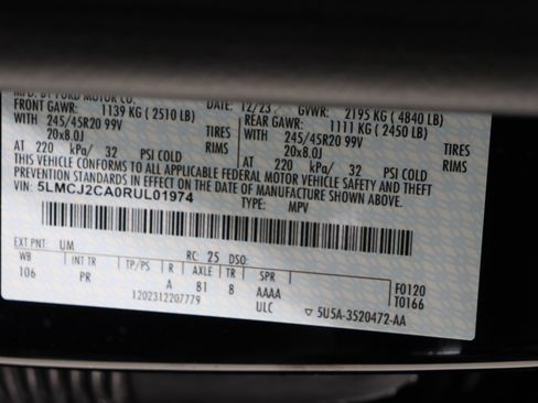 Used 2024 Lincoln Corsair Reserve w/ Equipment Group 201A image 42