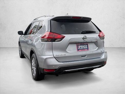 Used 2020 Nissan Rogue SV image 8