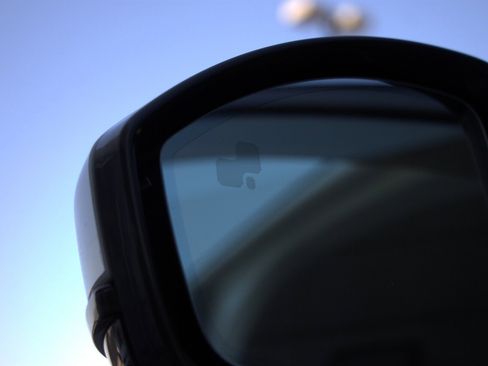 Used 2018 Jaguar F-PACE Premium image 19