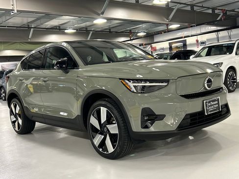 Certified 2023 Volvo C40 P8 Recharge Ultimate AWD/4WD image 1