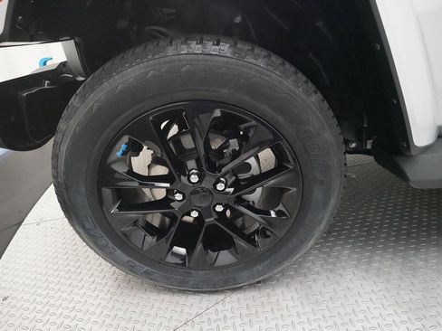 Used 2022 Jeep Wrangler Unlimited Sahara image 26