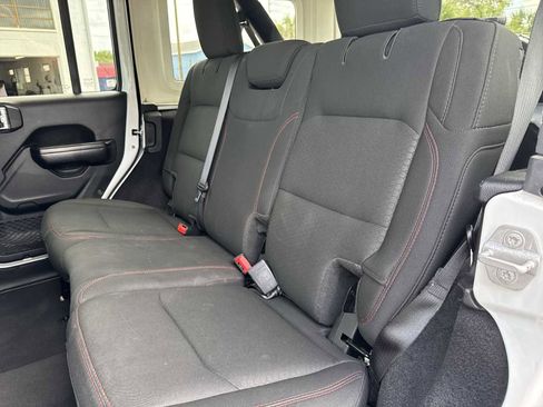 Used 2021 Jeep Wrangler Unlimited Rubicon AWD/4WD image 35