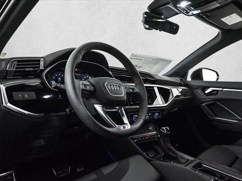 New 2025 Audi Q3 2.0T Premium Plus image 10