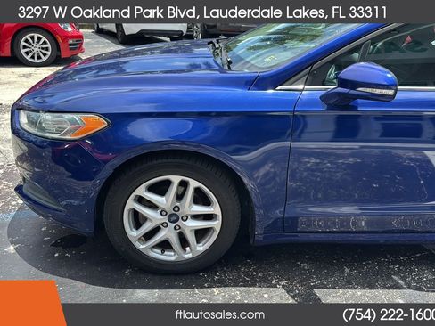Used 2015 Ford Fusion SE FWD image 18